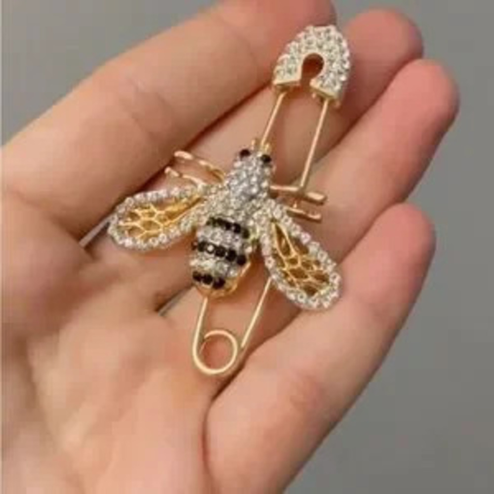 Maison Crystal Bee Brooch